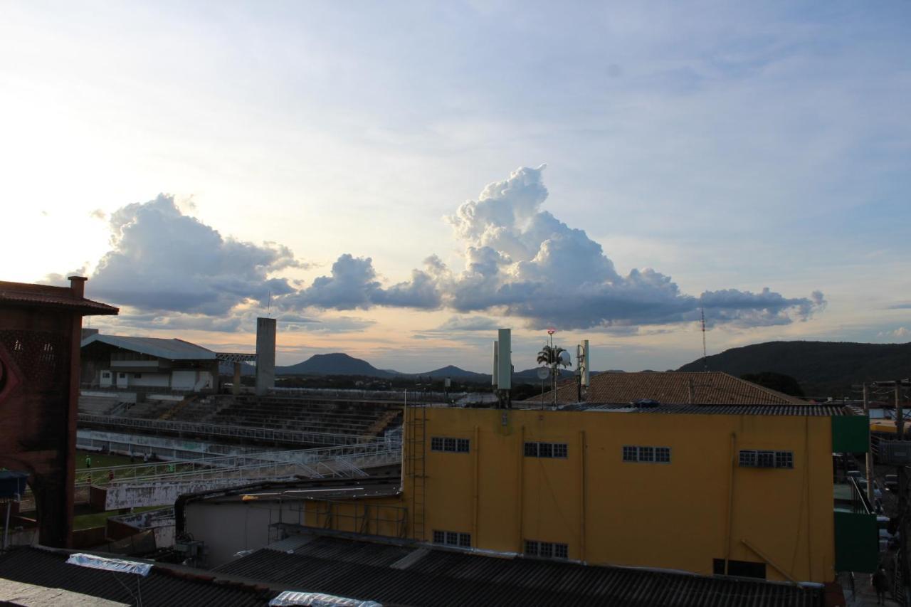 Pousada Torre Dos Mouros ปิเรนนอโปลิส ภายนอก รูปภาพ